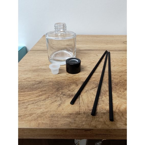 Obrázok pre Sklenený difuzér 37 ml so závitom 18 mm – čierny uzáver a tesniaci uzáver proti vytečeniu