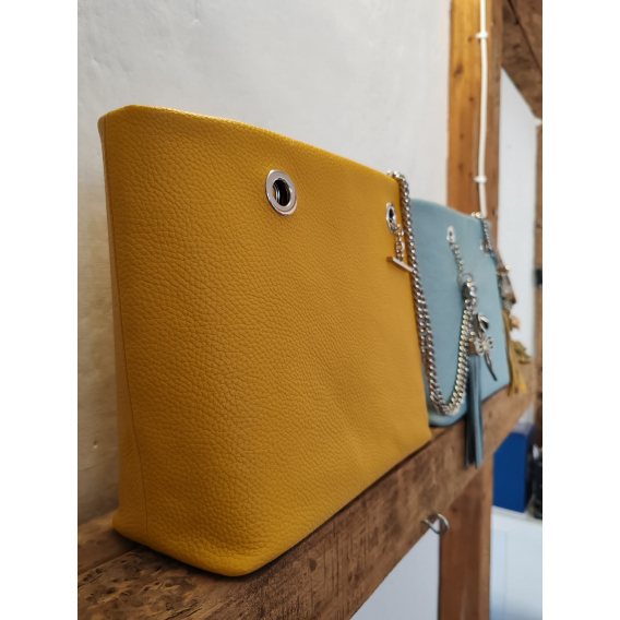 Obrázok pre TYC'S Handmade in Italy Midi dámska kabelka Azzurra II. + TYC'S Handmade in Italy Midi dámska kabelka Beatrice Senape II.